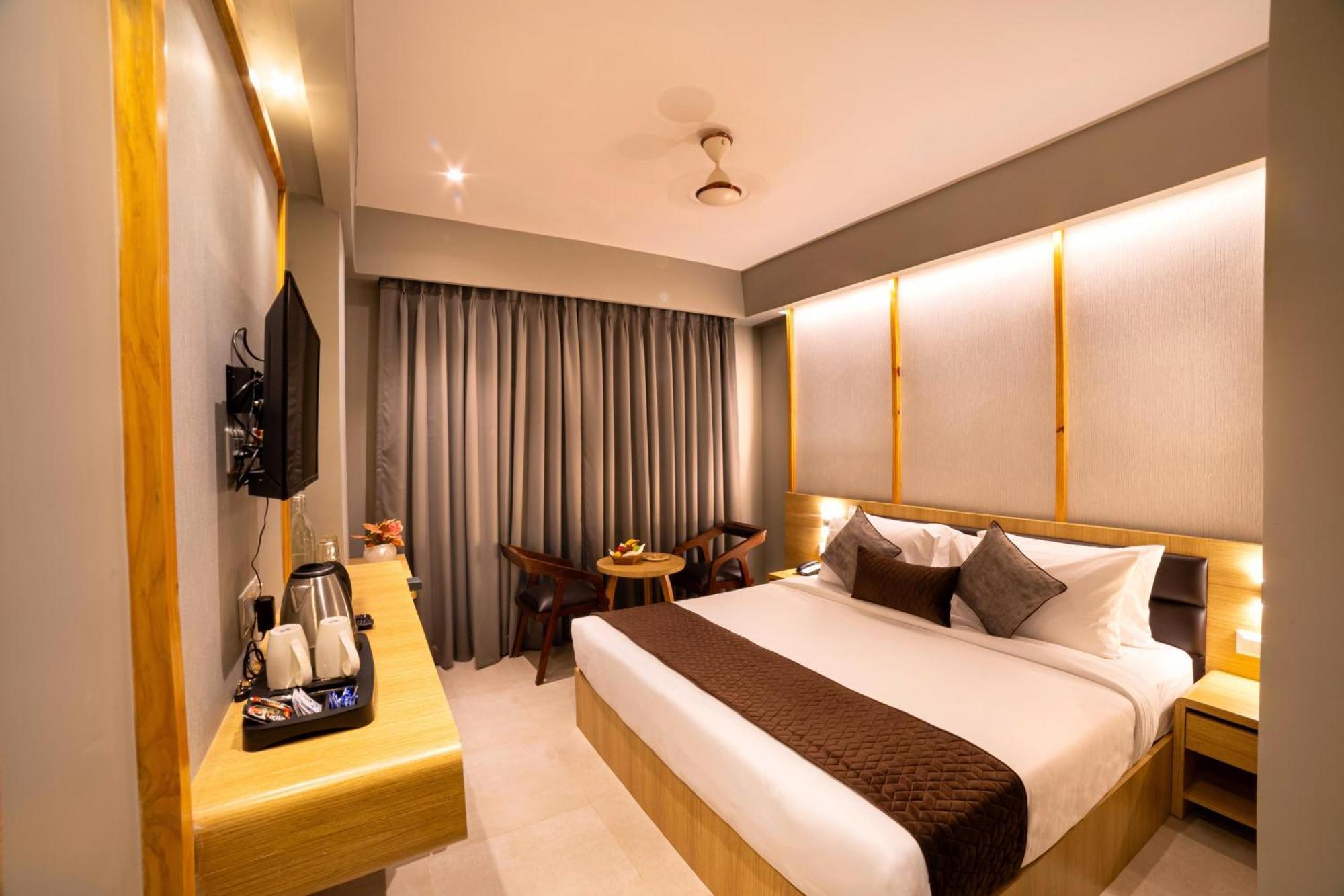 Northin Hotel コルカタ エクステリア 写真