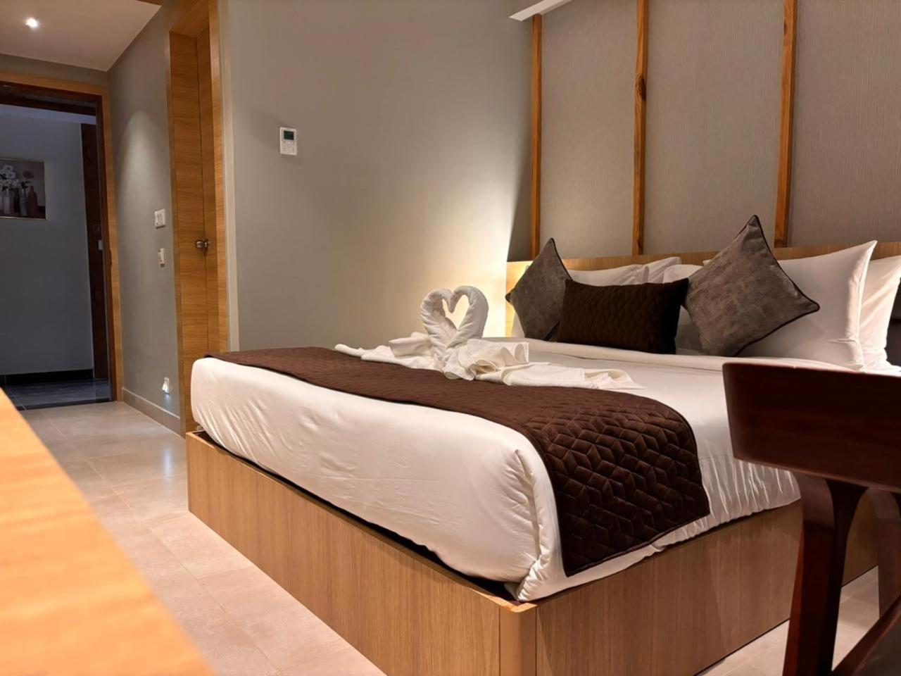 Northin Hotel コルカタ エクステリア 写真