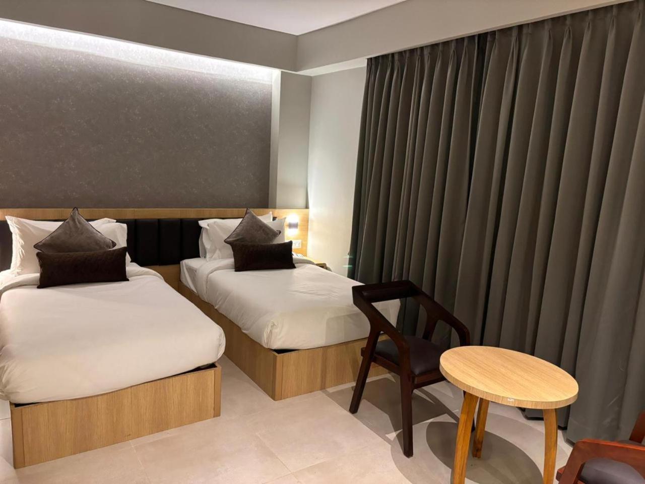 Northin Hotel コルカタ エクステリア 写真