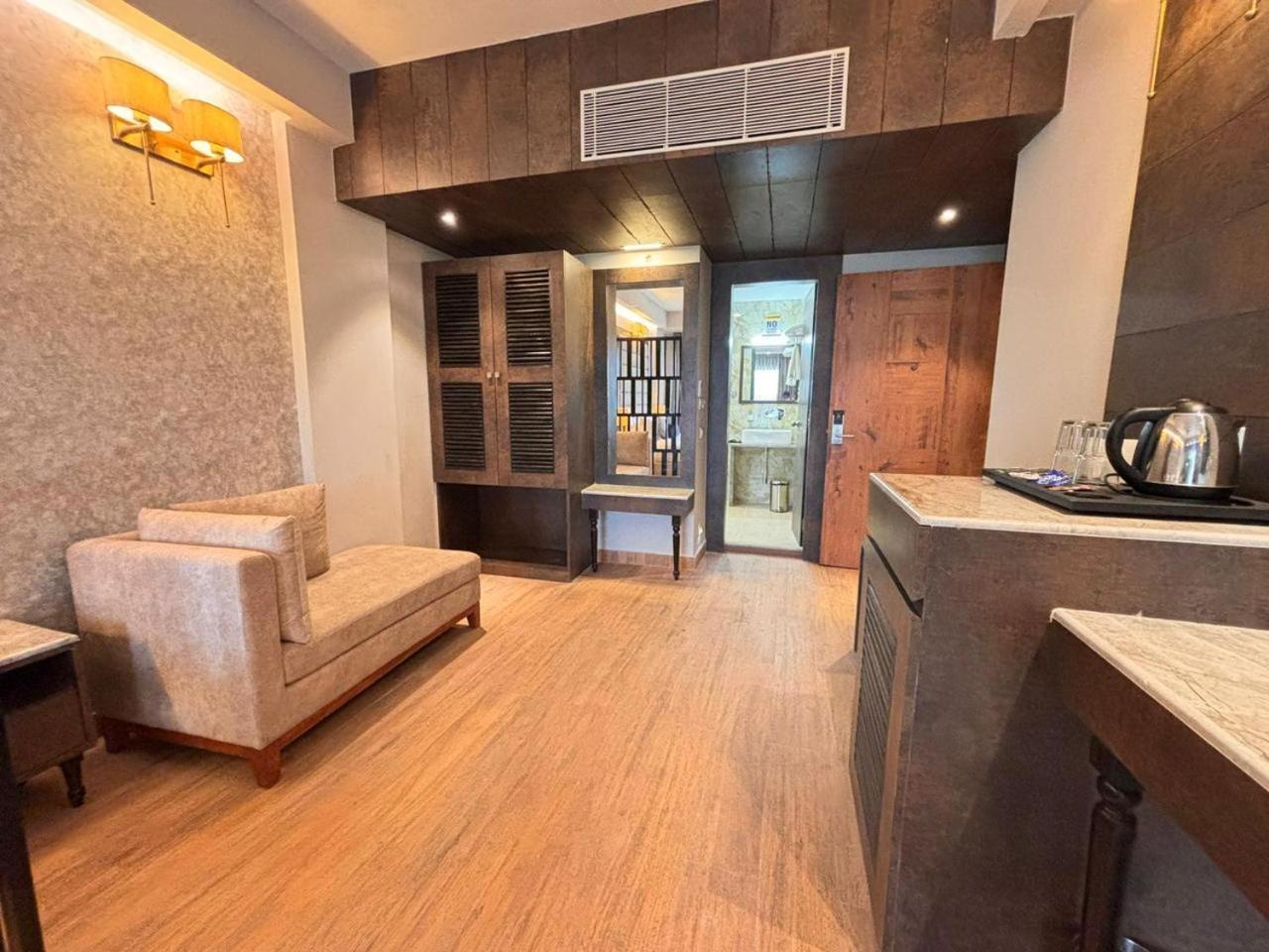 Northin Hotel コルカタ エクステリア 写真